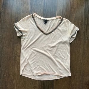 H&M Tee Beaded Light Pink. Size XS.